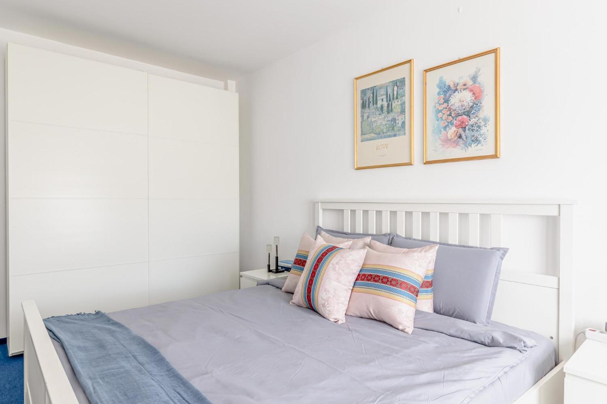 Apartment Sunshine Haven - M&n Bucharest